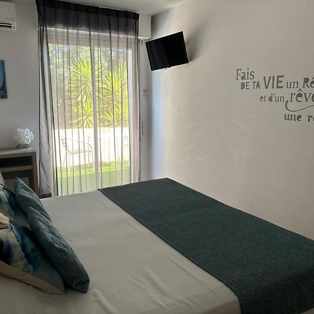 Hotel La Voile Bormes-les-Mimosas Buitenkant foto
