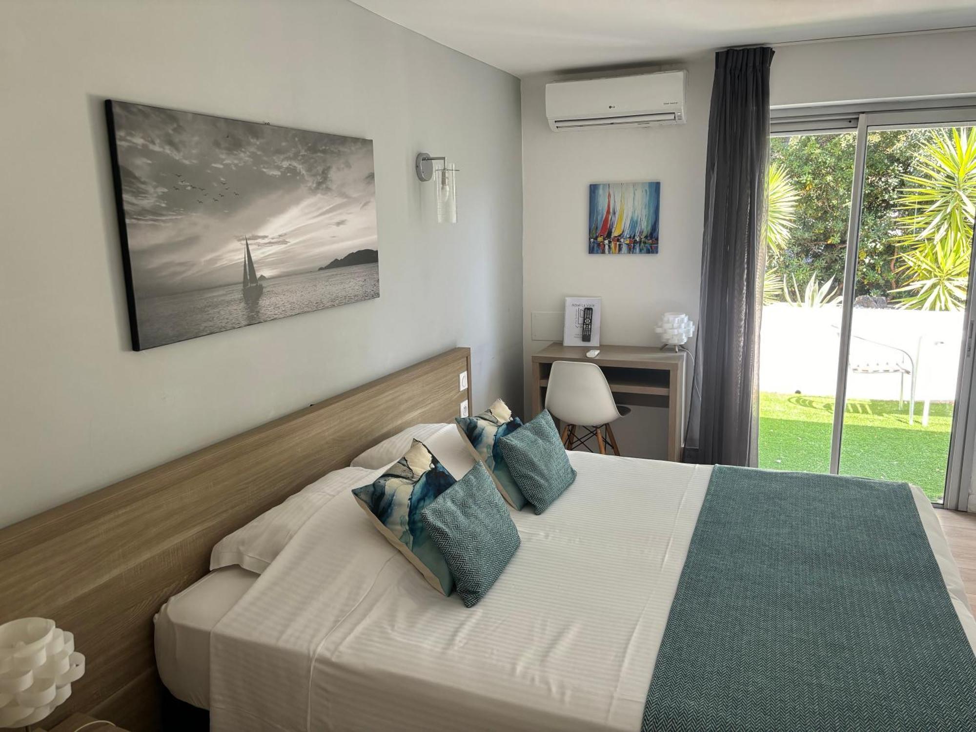 Hotel La Voile Bormes-les-Mimosas Buitenkant foto