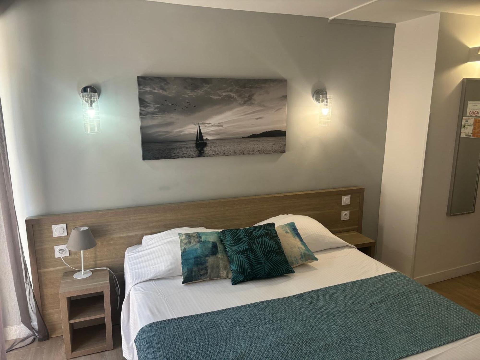 Hotel La Voile Bormes-les-Mimosas Buitenkant foto