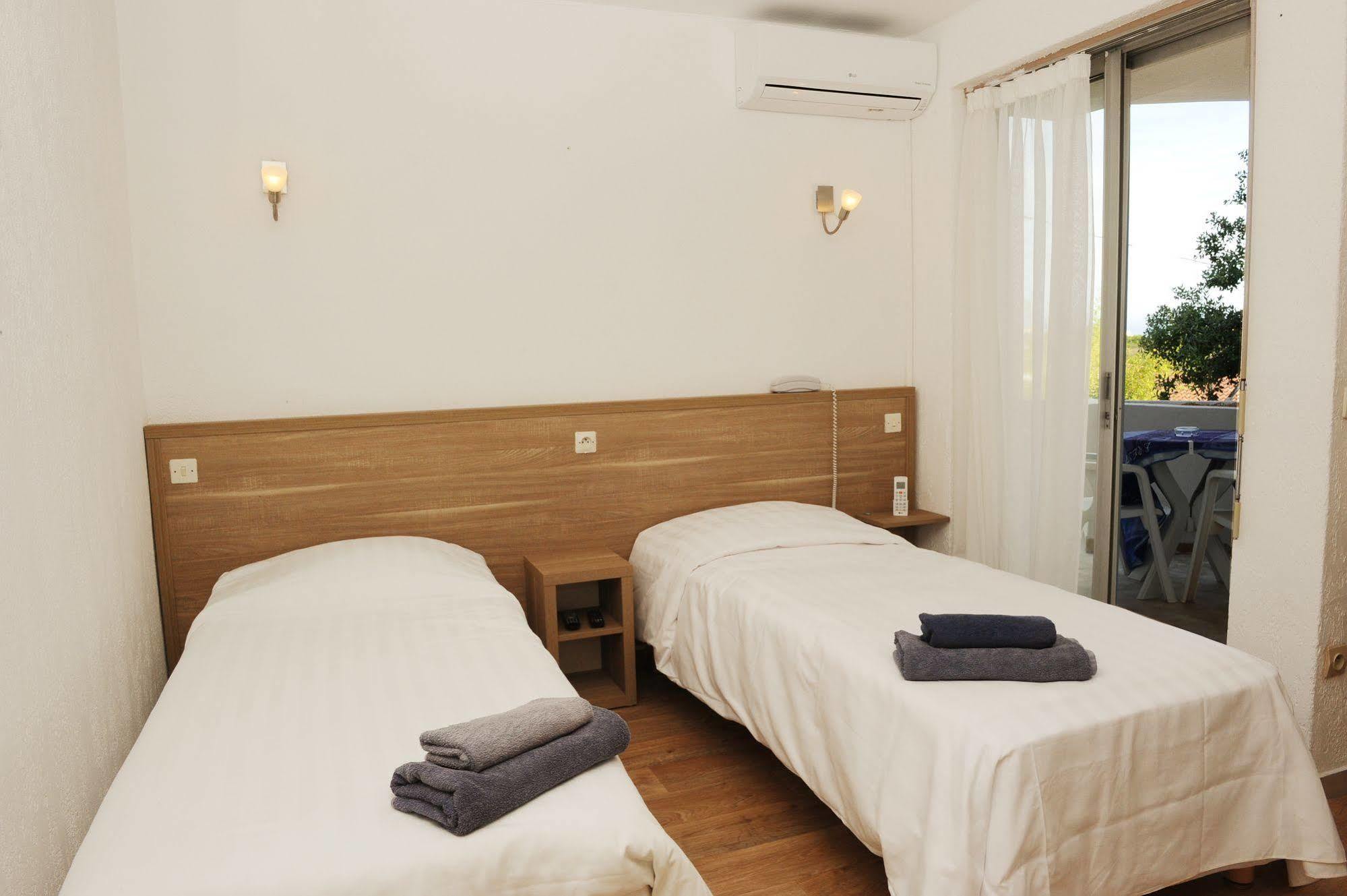 Hotel La Voile Bormes-les-Mimosas Buitenkant foto